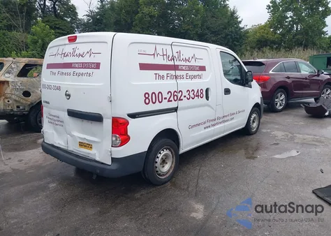 2015 Nissan Nv200 S z USA, uszkodzony, nr VIN 3N6CM0KN3FK695647